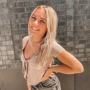 Meet your Posher, Abby